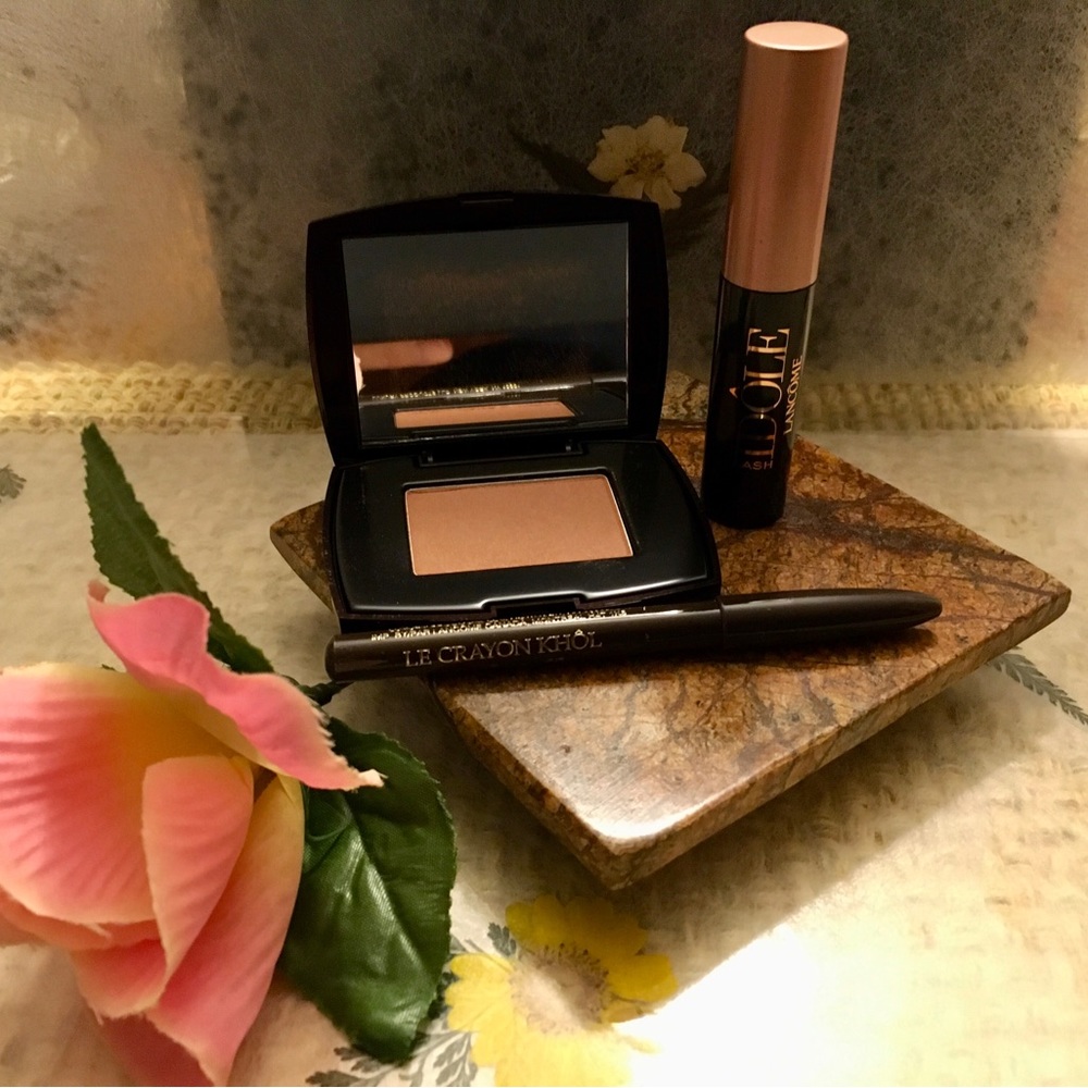 Fun Bundle. (Bronzer, Mascara, & Liner)